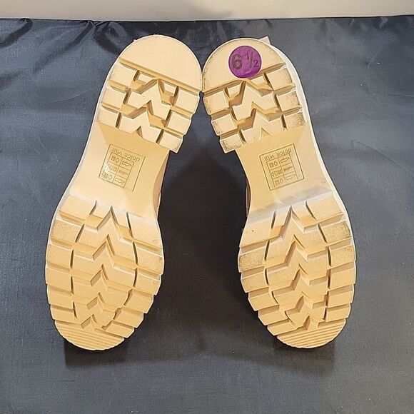 BRAND NEW DOLCE VITA CAFE PATENT HUEY LUG BOOTS - Picture 8 of 14